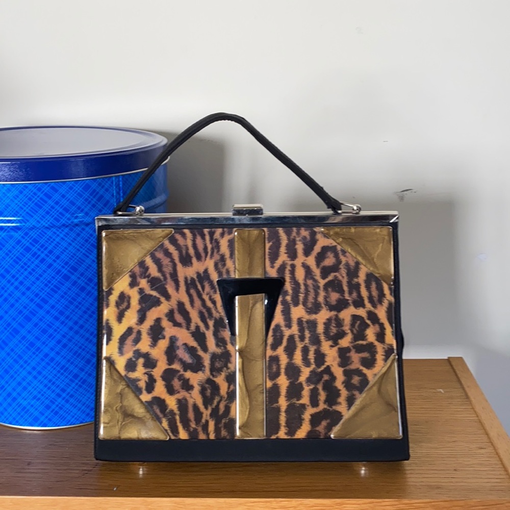 Tiger skin designer handbag / shoulder bag